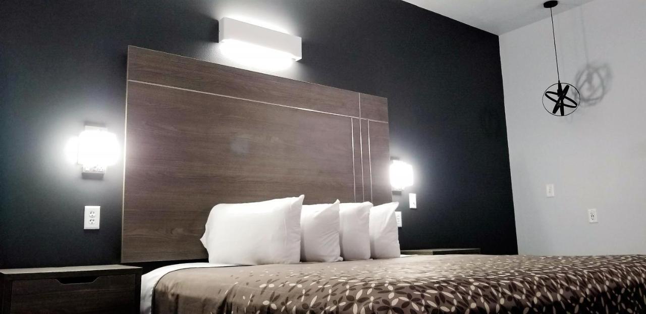 Continental Inn & Suites Конуэй Экстерьер фото