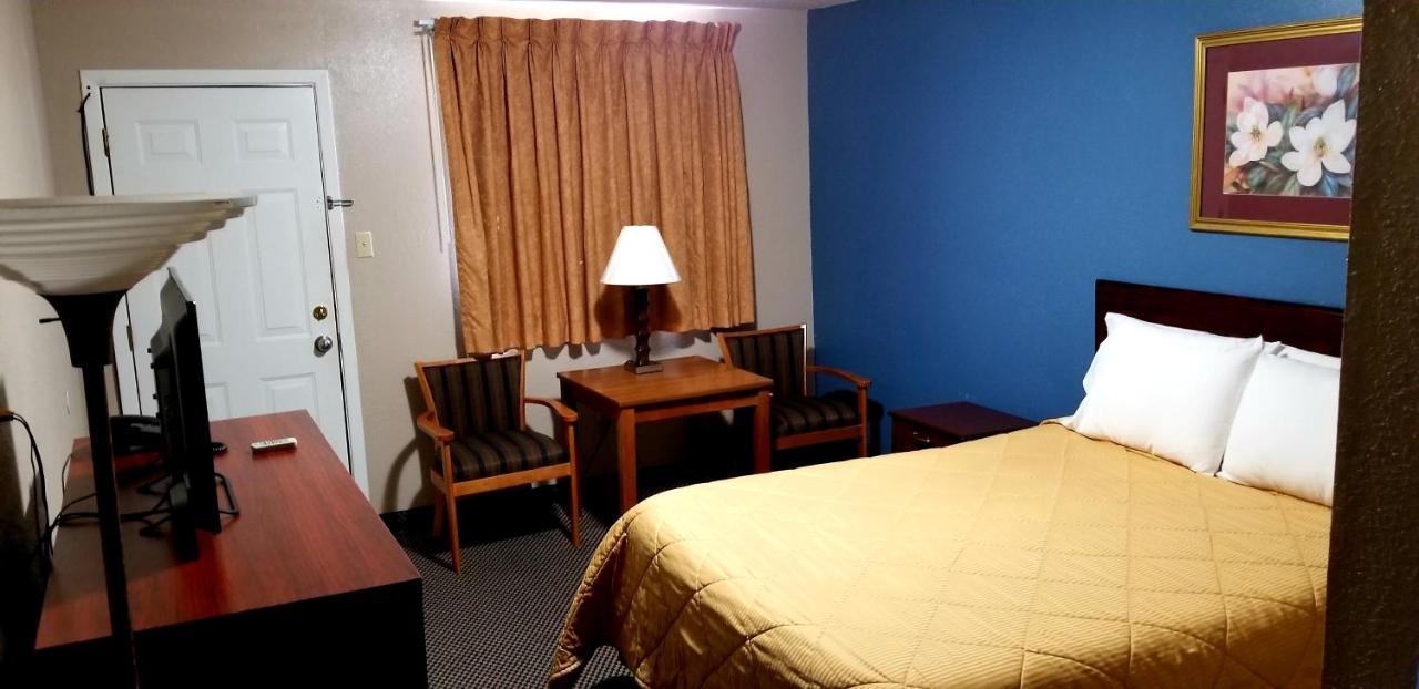 Continental Inn & Suites Конуэй Экстерьер фото